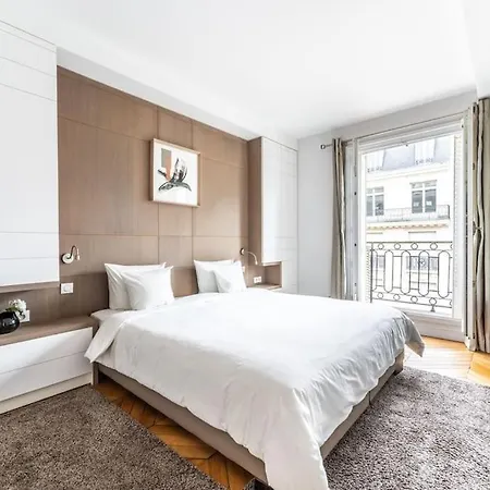 Luxueux Georges V